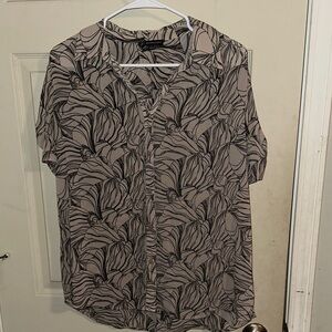 Adrianna Papell Women's Black and Tan Leaf Blouse